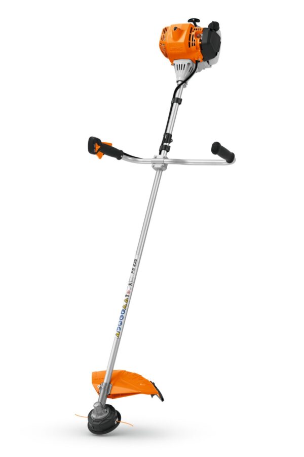 Desbrozadora FS 235 con hilo de nylon